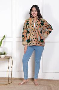 Veste en velours brodée Suzani : Manteau artisanal bohème - Product Image 5