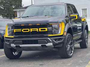 USADO 2024 FORDD F-150 Raptor 4WD Volante a la Izquierda Interior Oscuro Asientos de Cuero Neumáticos R19 Techo Solar Panorámico Automático Eléctrico - Product Image 2