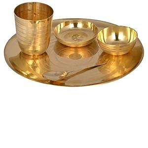 Juego de vajilla de latón artesanal con grabado, utensilios de cocina para el hogar, mesa para servir comida, juego de diseño Thali hecho a mano - Product Image 1