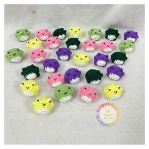 Rana de Ganchillo Hecha a Mano con Hilo de Algodón de Leche para Bebé y Regalo de Navidad/Año Nuevo - Caryln - Product Image 1