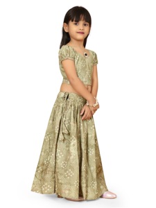 Shoryam Fashion Bandhani Mehandi Lehenga Choli para Niñas |   Vestido Tradicional Étnico para Niños, para Bodas y Fiestas, Largo hasta el Suelo, Completamente Cosido - Product Image 3