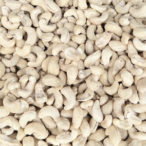 Anacardos de fábrica directamente Santigo Viet Nam 20 toneladas de anacardos de Vietnam W320 con embalaje personalizado - Product Image 1