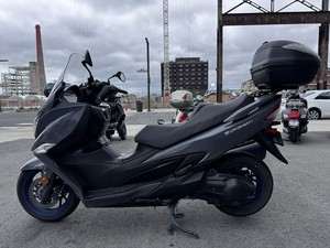 Precio al por mayor para envío: Nueva motocicleta/scooter Burgman 400 en venta - Product Image 4