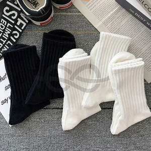 Chaussettes courtes de sport de haute qualité pour hommes, bleu chaud, noir avec logo, fitness au quotidien, course à pied, livraison directe - Product Image 5