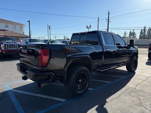 GMC SIERRA 3500 DENALI ULTIMATE 2024, 6.6 DURAMAX DIÉSEL, 4X4, COGNITO, KIT DE NIVELACIÓN ELITE DE 3 PULGADAS, FOX 2.5 ELITE PERFORMANCE, CUERO - Product Image 6