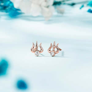 Pendientes de Aro de Oro con Trishul Sagrado para Mujer, Ligeros, Religiosos, con Perlas y Diamantes - Product Image 1