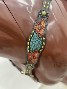 Top Quality Western Equestrian Horse Crocodile Skin Textured Cowhide Leather Headstall & Gladiator Breast Collar Roping Tack <b>Set</b> - Product Image 3