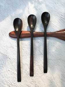 ช้อนไม้ทำมือสำหรับทำอาหารในครัว ใช้เสิร์ฟ ตัก ผสม และเตรียมอาหาร ทำจากไม้เนื้อเรียบ เป็นมิตรกับสิ่งแวดล้อม - Product Image 5