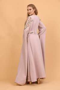 Robe caftan brodée florale marocaine de luxe Longueur cheville en matériau modal décontracté pour les mariages - Product Image 3