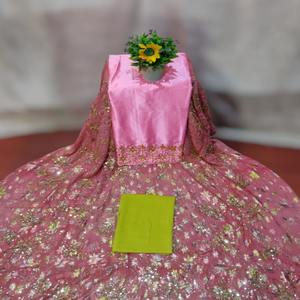 ผ้าแจ็คการ์ดผสมคอตตอน-โพลีเอสเตอร์คุณภาพอันดับหนึ่งแบบใหม่ล่าสุด ลายดอกไม้ ประดับด้วยลูกปัดหิน เหมาะสำหรับตัดชุดเดรส - Product Image 1