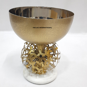 Bol décoratif pour la maison, en aluminium poli, avec bordure en branches créatives et martelage argenté, pour la table, en vente - Product Image 6