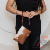 Tas tangan kulit sapi asli tas selempang Crossbody tas gaya penjualan laris desain baru tas selempang bahu untuk wanita