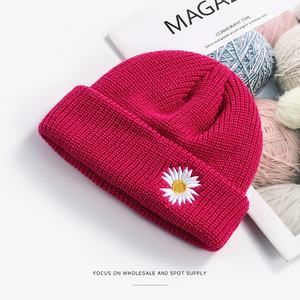 Gorro de Punto Personalizado con Logotipo Bordado, Gorro de Invierno de Jacquard Acrílico Cálido con Bordado Jacquard - Product Image 3