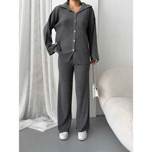 ชุดฮิญาบลายทางสไตล์ลำลองหรูหรา รุ่น 1554 แฟชั่นสุภาพสำหรับผู้หญิง - Product Image 4