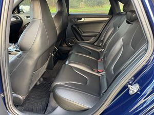 Audi S4 Premium Plus 2013 d'occasion, excellent état, prête à être expédiée - Product Image 4