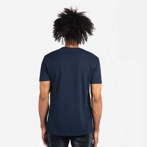 Camiseta de Manga Corta Next Level, Teñida, 100% Algodón Hilado en Anillo - Product Image 2