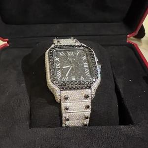 Montres de luxe pour hommes en moissanite noire sertie de diamants VVS, avec bracelet en acier inoxydable, mouvement à quartz, design élégant et hip-hop. - Product Image 1