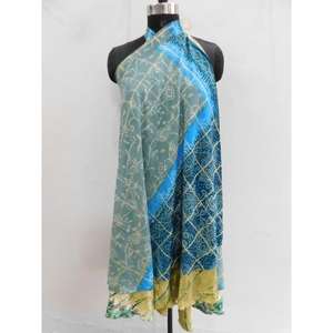 Hecho a mano Reversible Vintage Seda Saree Magic Wrap Falda Vestido de playa-Transpirable y elegante - Product Image 3