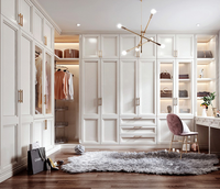 Dressing pour fille, dressing en L, armoire de chambre à coucher en bois sur mesure