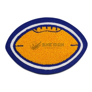 Nouveaux modèles personnalisés d'insignes de broderie à la main insignes de broderie fabriqués en usine pour vêtements sacs et chapeaux à vendre en gros - Product Image 1