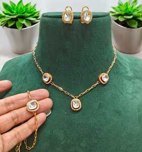 Premium Quality Moissanite Kundan Neck Chain With <b>Matching</b> <b>Bracelet</b> For Women Perfect For All Occasions Party Wear - Product Image 2