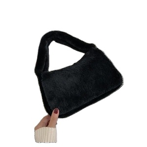 Vente en gros de sacs à main en peluche pour femmes-Sac fourre-tout de voyage réutilisable-Sac de rangement portable à la mode - Product Image 1