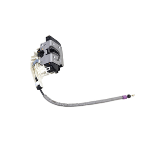 ตัวล็อคด้านหน้าขวาเมอร์เซเดส ซี-คลาส เอส. วากอน W204 A2047201835 (07>) - Product Image 1