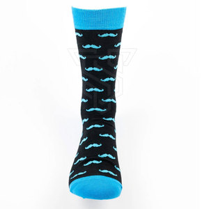 Calcetines deportivos informales de lujo para hombre, calcetines cómodos suaves con estampado de tripulación alta con logotipo personalizado para la temporada de invierno - Product Image 1