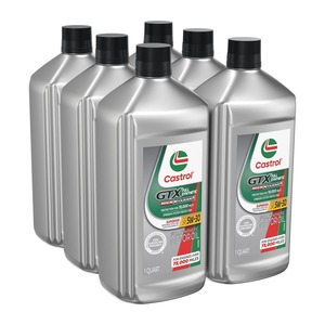 El aceite de motor sintético Castrol High Mileage 5W30 reduce la fricción, mejora la flexibilidad del sello, extiende la longevidad del vehículo - Product Image 1
