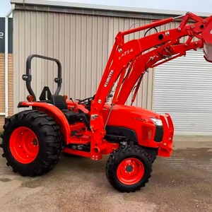 Tractor Kubota M108S con Componentes Clave del Motor y la Caja de Cambios, una Máquina Agrícola Versátil - Product Image 3