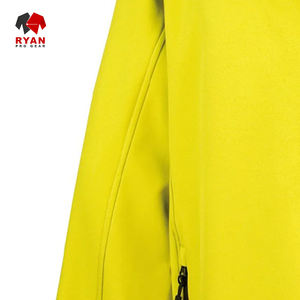 Veste Softshell Personnalisée Ryan Pro Gear pour Hommes Imperméable et Coupe-Vent Tissu Tricoté avec Fermeture Éclair Service OEM Logo Personnalisé - Product Image 6