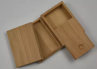 Boîte de rangement rectangulaire en bois massif écologique et lavable avec couvercle coulissant, design moderne à poser sur étagère, finition polie CRAFTS