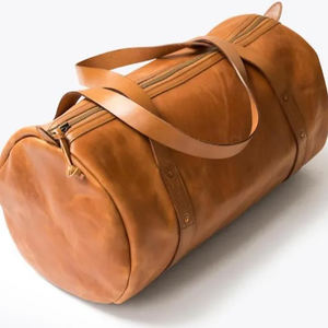 Vente en gros de sacs d'alpinisme gym de grande capacité personnalisés sac de voyage original en cuir de vachette style sport imperméable - Product Image 1