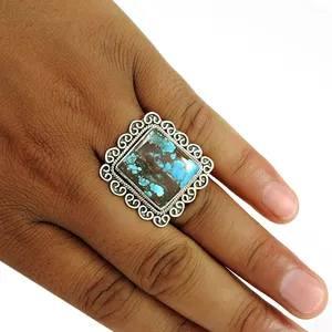 Design exclusif en argent Sterling 925 pierre précieuse turquoise naturelle forme carrée bague ethnique indien artisan artisanat bijoux inde - Product Image 1