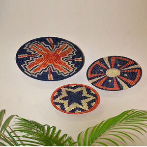 Plaque murale vibrante moonj grass, tissée à la main avec un design concentrique starburst en rose, jaune et turquoise, au prix de gros. - Product Image 5