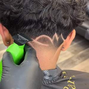 Tondeuse à cheveux sans fil DLC T Blade pour hommes, autonomie de 210 minutes, tondeuse à barbe, lame en acier inoxydable vert acide, batterie - Product Image 3