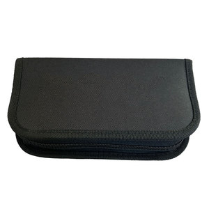 Kit de pinces d'application pour extensions capillaires de qualité supérieure, pinces robustes en acier, micro-anneaux à tirage en boucle avec revêtement en silicone et pochette de transport - Product Image 6