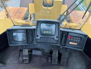 CARGADOR DE RUEDAS DE ALTA POTENCIA 988H CON TRANSMISIÓN SUAVE, VOLUMEN DE CUBO EXCEPCIONAL ADECUADO PARA MINERÍA PESADA - Product Image 3