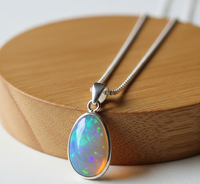Collier pendentif goutte d'eau en opale éthiopienne plaqué rhodium avec serti clos classique en argent sterling 925, bijou fantaisie en pierre précieuse