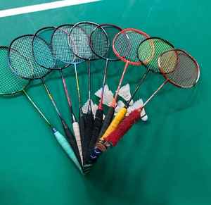 Raqueta de Bádminton Profesional de Fibra de Carbono de Alta Calidad para Entrenamiento, Diseño Personalizado para Raquetas Deportivas de Grafito Duro - Product Image 5