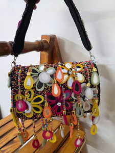 Bolso de mano tradicional indio de gamuza con borlas y espejos, para fiesta, noche, boda, proveedor al por mayor - Product Image 3