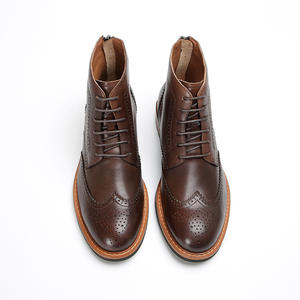 Bottines Chelsea en cuir de vachette rétro avec amorti souple pour hommes, idéales pour les événements à thème vintage et les tenues de bureau - Product Image 6
