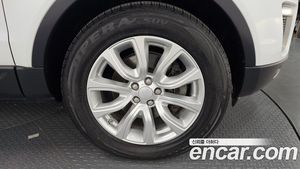 Land Rover Range Rover Evoque 2.0 TD4 SE 2017 en Buen Estado, Auto Usado Coreano en Venta, 300auto Export - Product Image 2