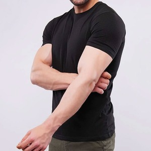 เสื้อยืดสำหรับเล่นฟิตเนสของผู้ชายแห้งเร็วแบบสั่งตัดโลโก้ - Product Image 2