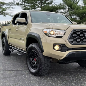(W&T) PROMOCIÓN Venta de Toyota Tacoma Quicksand TRD Off-Road Doble Cabina 4x4 V6 6 Velocidades 2020 Usada - Camioneta de Alto Rendimiento - COCHE USADO - Product Image 1