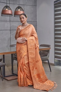 Nouveau 2023 Designer Party Wear Sexy Premium Quality Cotton Saree Blouse With Zari Weaving Work Wholesale And Indian Supplier - Product Image 3