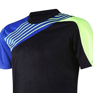 เสื้อฟุตบอลสำหรับทุกเพศเสื้อฟุตบอลระบายอากาศแห้งเร็วผ้าโพลีเอสเตอร์100% สำหรับฝึกกีฬาสามารถปรับสีและโลโก้ได้ - Product Image 4