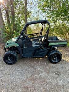 Véhicule utilitaire ouvert UTV vert 4 places, Quad Crossover avec benne de chargement, moteur diesel 4 temps, certifié CEE, manuel, pour utilisation agricole et sur sentiers - Product Image 2