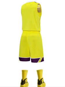 Conjunto de Camiseta y Pantalones Cortos de Baloncesto con Logotipo Personalizado de Fábrica OEM, Tela Transpirable de Secado Rápido, Uniforme Deportivo para Hombre, Venta al Por Mayor - Product Image 2