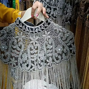 Robe de soirée élégante de style burlesque, broderie, perles, paillettes, silhouette droite, taille naturelle, longueur au sol, col en V, soutien-gorge intégré, festive - Product Image 3